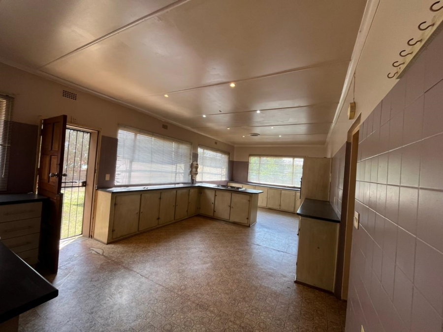 4 Bedroom Property for Sale in Frankfort Free State